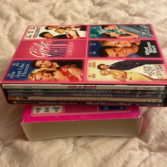 Girls Night In Collection of 5 Romantic Movies - Picture 2 of 3